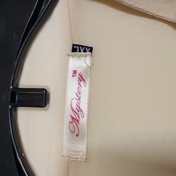 ♥️MYSTERY blouse size XXL - Picture 3 of 7